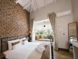 Deluxe room with garden view