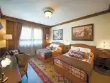 Deluxe Colorado room