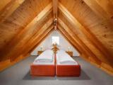 3 Bedrooms Apartment