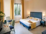 Standard Double room with partial sea view