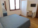 Standard Triple room with mountain view