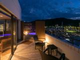 Standard Twin room with harbour view