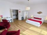 Superior room with balcony