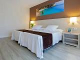 Standard room with pool view