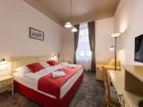 Standard Double room with city view