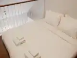 Deluxe Single Apartment