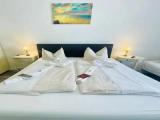 3 Bedrooms Apartment