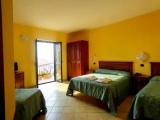 Deluxe with Sea View Quadruple room