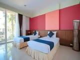 Standard room with pool view
