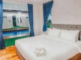 Standard Double room with pool view