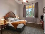 2 Bedrooms Quadruple Apartment