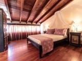 1 Bedroom Duplex Apartment with mountain view