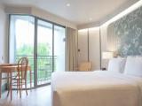 Superior Double room with balcony and with city view
