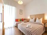 Standard Triple room with balcony