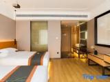 1 Bedroom Standard Double room with balcony and with pool view