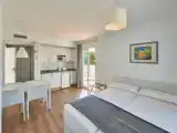 Single Studio