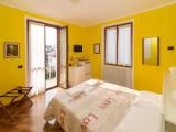 Standard Double room with balcony and with lake view