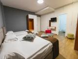 Standard Triple room with garden view