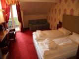 Standard Triple room with balcony