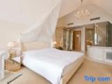 Deluxe Double room with view