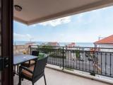 2 Bedrooms Apartment with sea view
