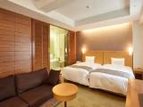 Premier room