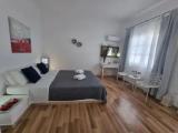 Apartment with sea view