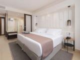 Deluxe room with sea view