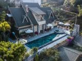 Quadruple Family Bungalow with mountain view