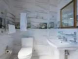Standard Triple room with city view