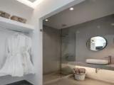 Premium Suite