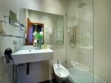 Standard Quadruple room with street view