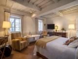Premier room