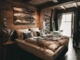 Suite with mountain view