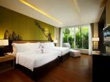 Pool Access Moken Suite