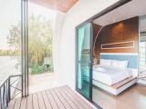 Deluxe room with balcony and with lake view