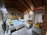 Deluxe Suite with balcony