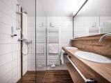 3 Bedrooms Apartment