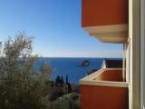 2 Bedrooms Apartment with sea view
