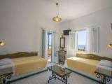 2 Bedrooms Standard Family room with sea view