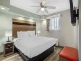2 Bedrooms Quadruple Apartment
