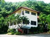 4 Bedrooms Villa