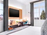 Suite with balcony