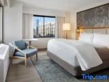 Premier room