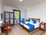 Standard Twin room with mountain view