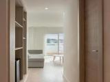 Apartment with balcony and with sea view