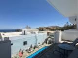 2 Bedrooms Apartment with partial sea view