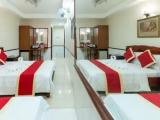 Standard Sextuple Family room