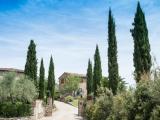 4 Bedrooms Villa