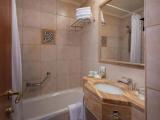 Deluxe Twin room with balcony